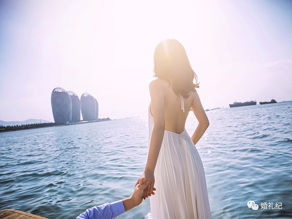 新郎近视眼怎么拍婚纱照好看,拍出新娘满意的婚纱照