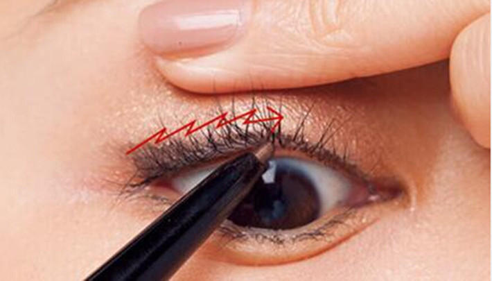 新手不会画眼线用什么眼影,新手不会画眼尾必看