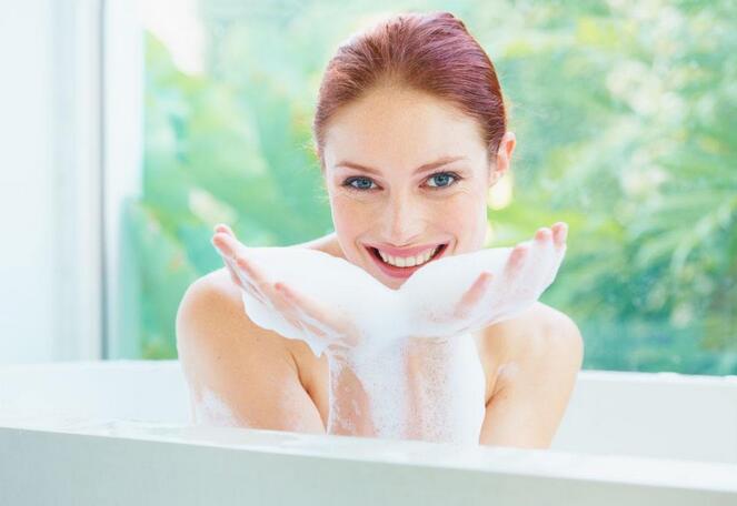 劳累了一天洗完澡放松一下心情,结束一天劳累之后洗澡