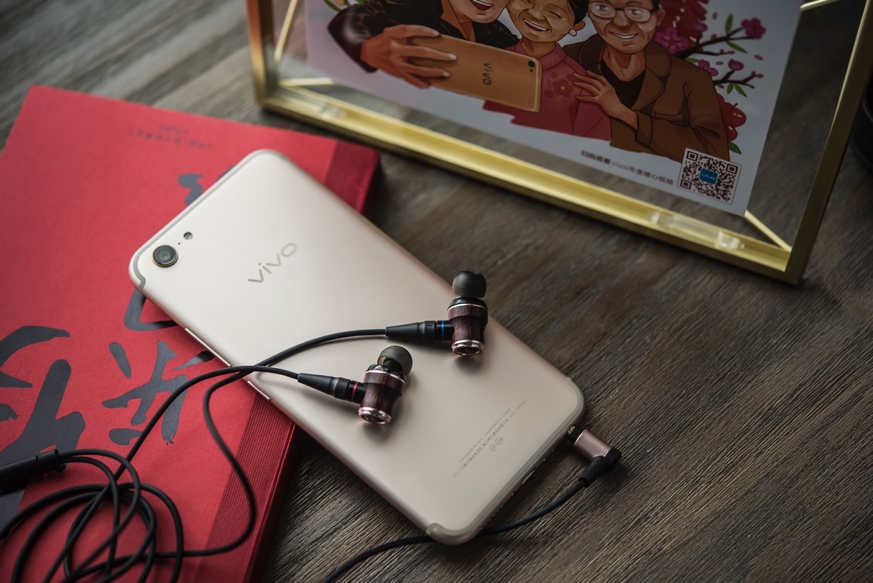 追求高品质高质量,追求音质买蓝牙还是有线