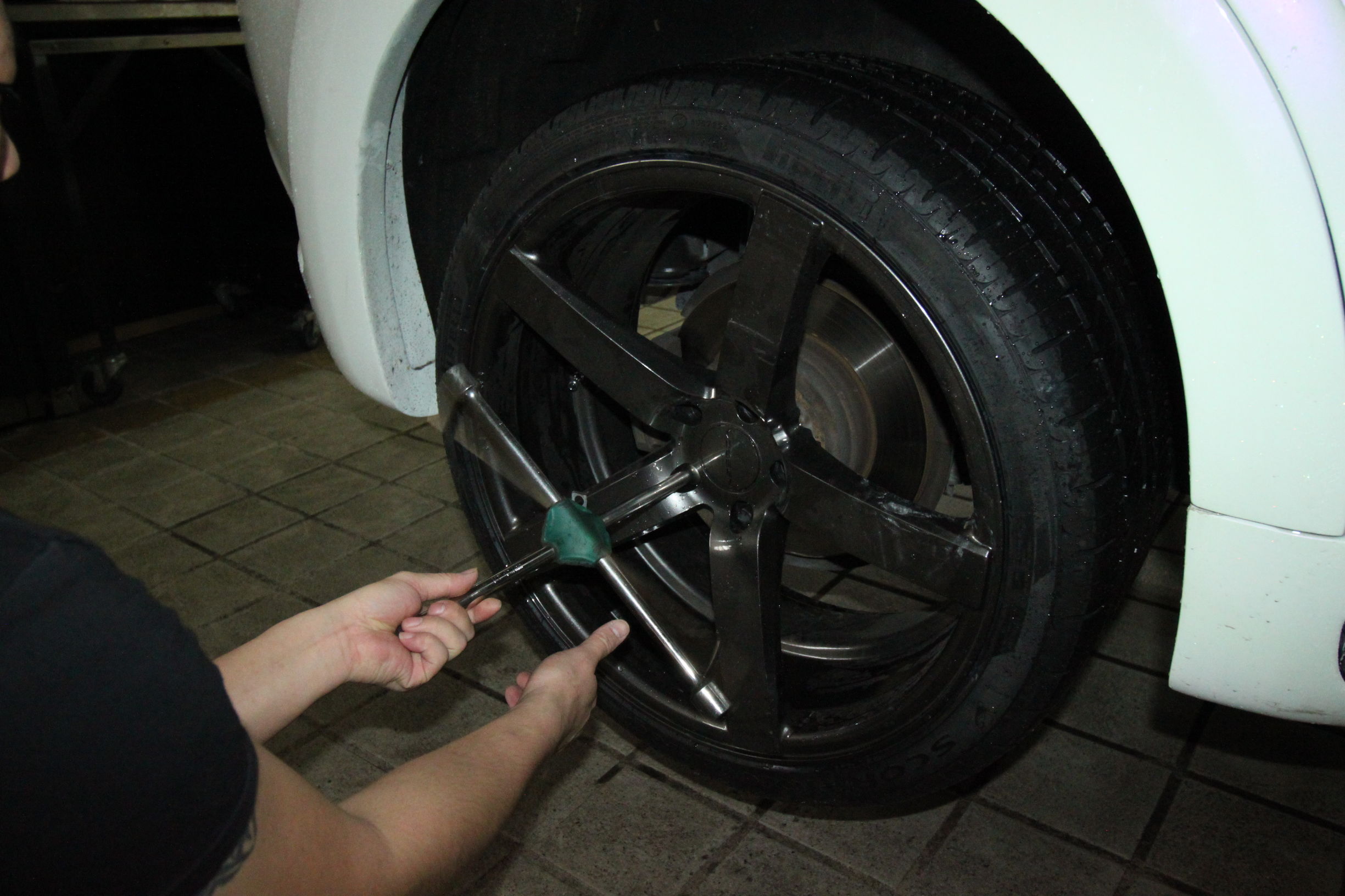 老款宝马x6改大灯和前后包围,宝马x6内外老改新改装案例