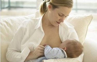 婴儿湿疹极坏妈妈，到底该怎么办