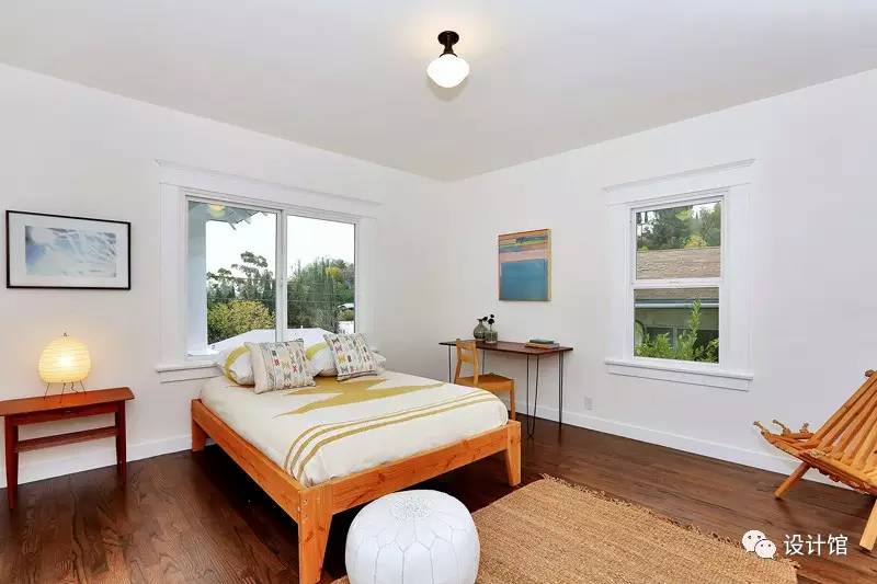 自建房与山融合,背靠石墙建房