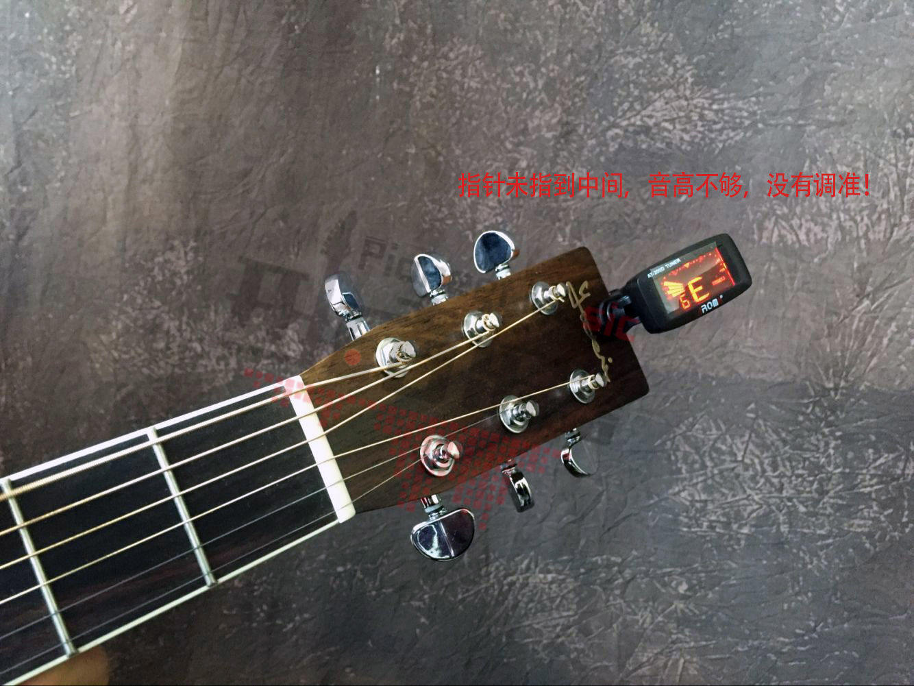 新手吉他怎么调音换琴弦教程,吉他如何调音新手视频