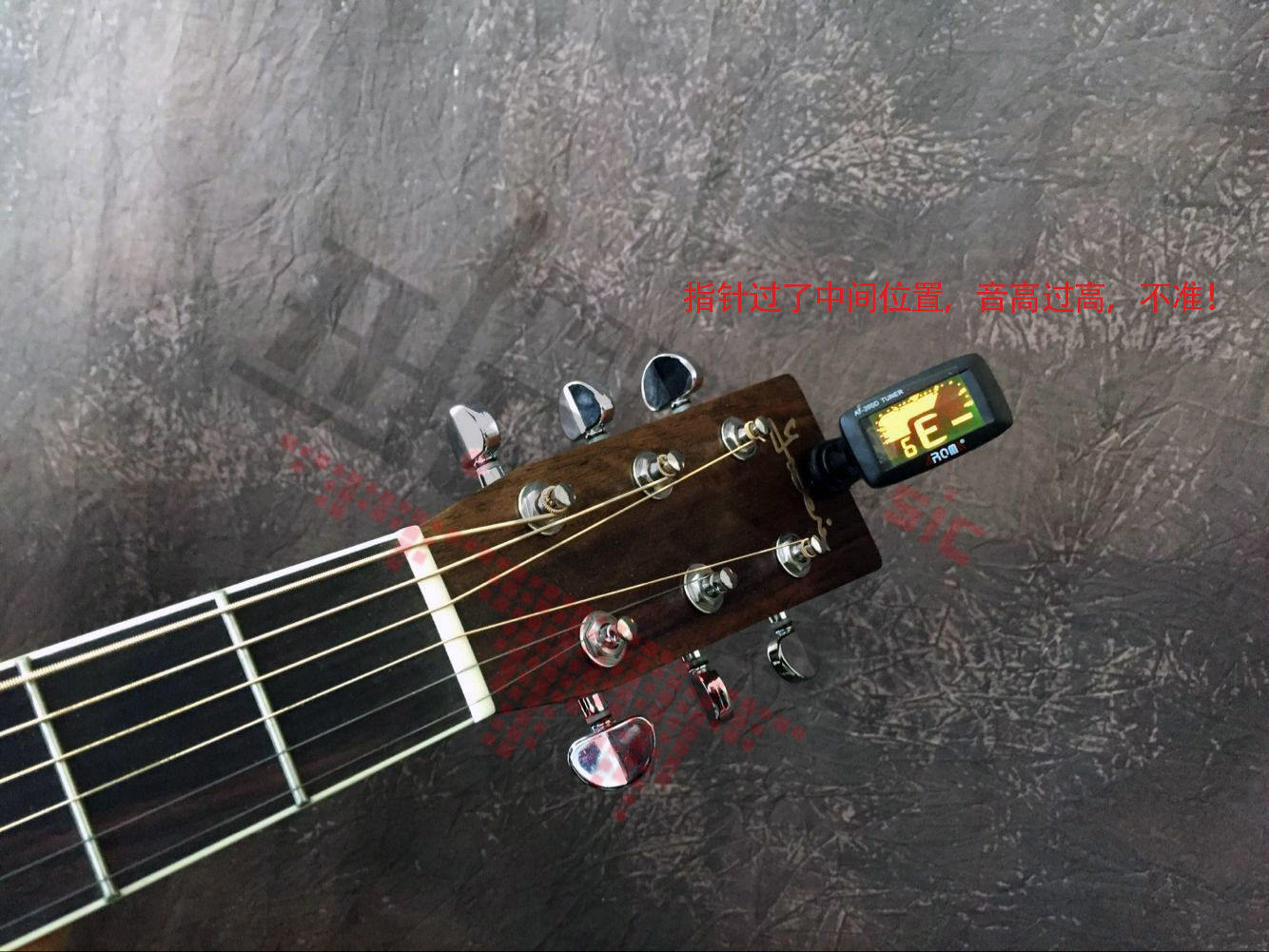 新手吉他怎么调音换琴弦教程,吉他如何调音新手视频