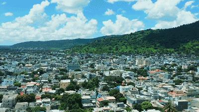 毛里求斯，拿水壶换保时捷的天堂