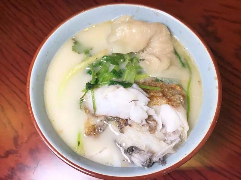 2号线地铁好吃的东西,顺着地铁2号线有哪些好玩的地方