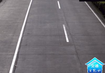 漳州人关注！看到街上的反光锥没？交警蜀黍又有新动作，小电驴你走对路了吗？