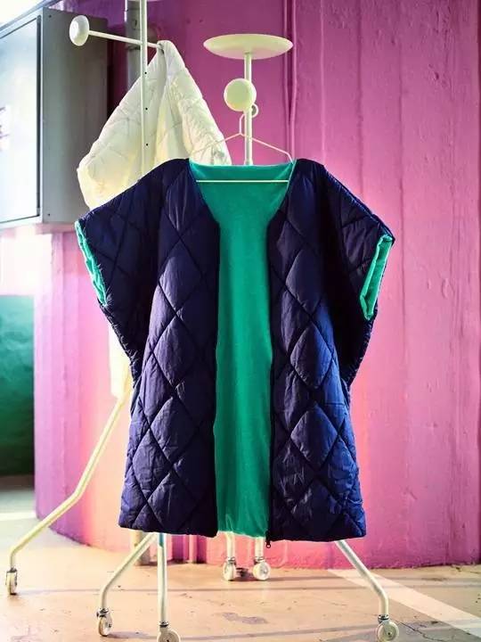 一口气推出了50多款PS新品，宜家彻底放飞了自我！挂到墙上的沙发、自动浇水的花盆……错过等3年