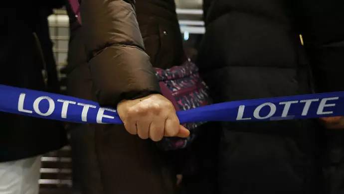 吃了饭还把锅砸了,吃了饭还砸锅