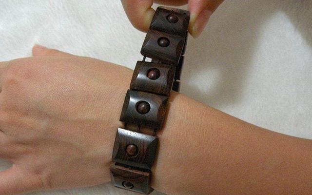 花梨木佩戴讲究,花梨木手链佩戴