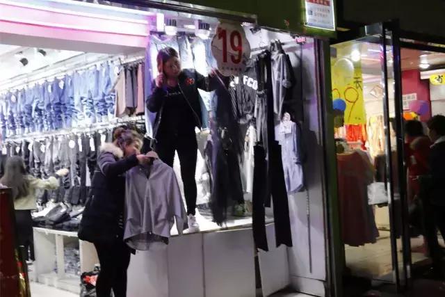 每一个与鱼化寨国际有染的人，都曾对这个小香港有难以言表的热忱