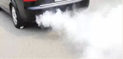 排气管砰砰响是不是发动机故障,汽车排气管冒白烟有哪些原因