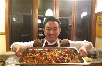 黄小厨深夜食堂吃饭,黄小厨深夜食堂视频