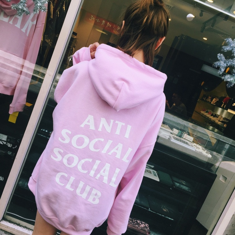 gd和侃爷照片,gd和侃爷都穿的靴子