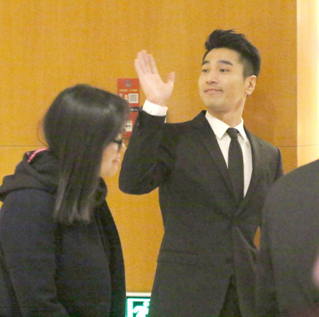 周传雄参加综艺节唱歌,周传雄爆火