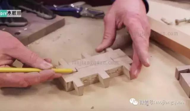 吉他架如何自己制作,自制吉他挂架