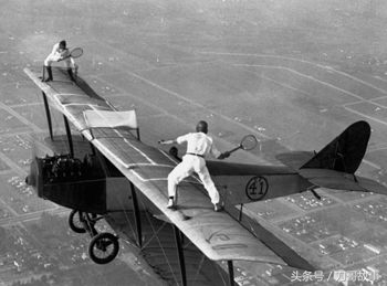 空中加油是什么动作,空中加油靠什么