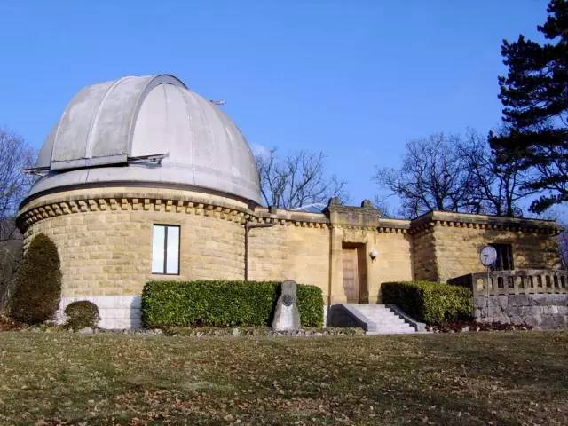 乔布斯手上的精工，当年差点就把瑞士表干掉了