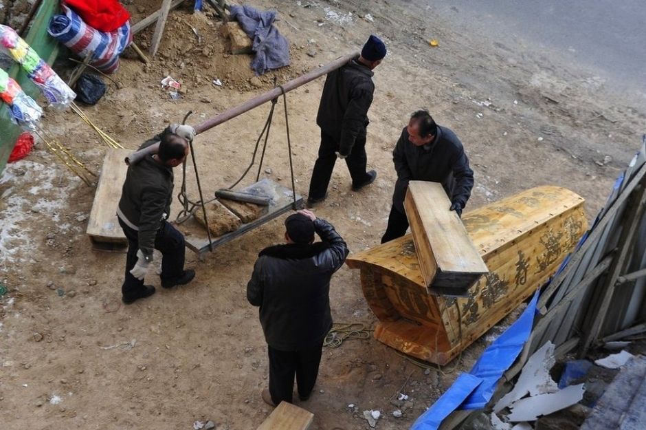 迁坟动土十忌分主次,迁坟择日禁忌