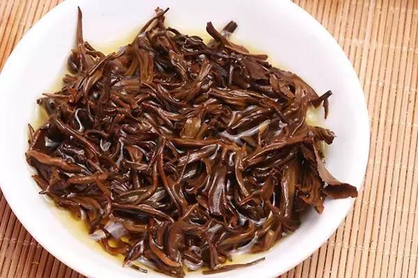 熟茶叶底如何分辨,怎么看茶的叶底