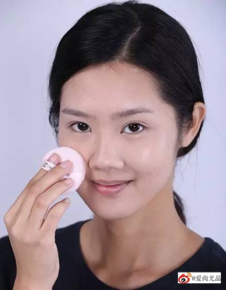 画眼线容易晕怎么办,为什么眼角画眼线总是会晕