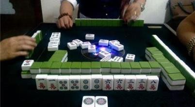 家里有个嗜赌成性的父亲,父亲嗜赌成性该如何劝说他