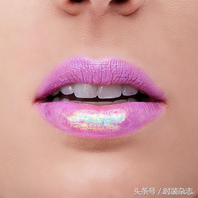 Instagram上这只「虹光唇蜜」有着让人心醉的银河光泽