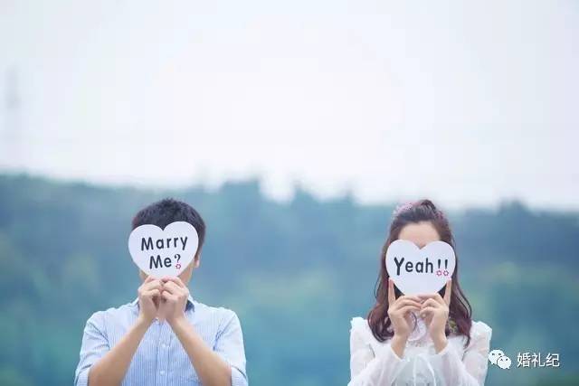 新郎近视眼怎么拍婚纱照好看,拍出新娘满意的婚纱照