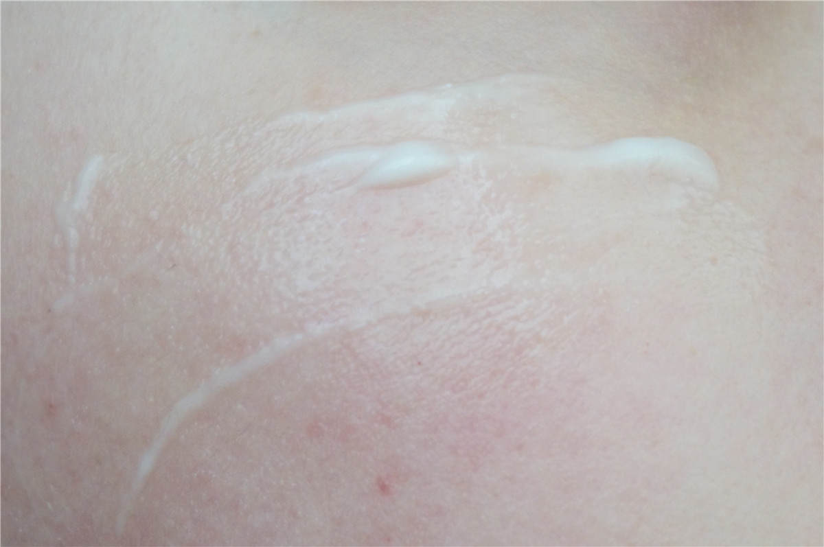 提亮肤色倩碧维c修复精华,倩碧vc精华测评