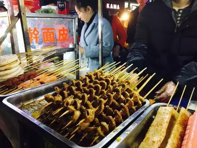 每一个与鱼化寨国际有染的人，都曾对这个小香港有难以言表的热忱