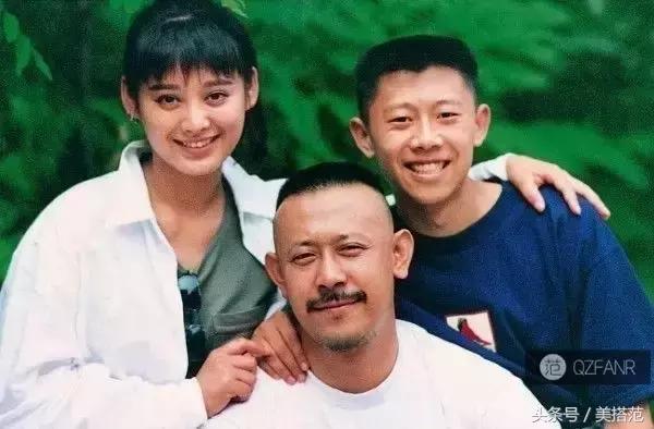 她40岁离婚，剃光头，爆粗口，却在娱乐圈里活得比谁都肆意！