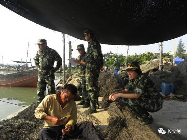 超强台风护士救孕妇,台风中的救援英雄们