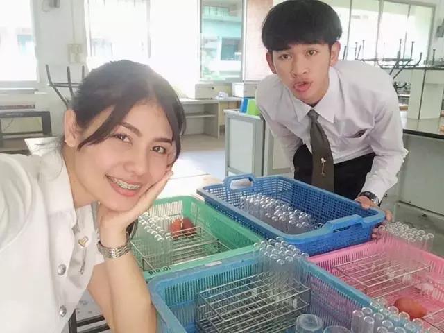 丑女逆袭白富美视频,丑女逆袭白富美之路