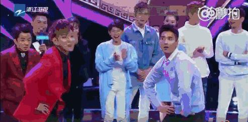 1天收到8部片约片酬过亿，赵又廷红到财富身价暴涨但他很理智