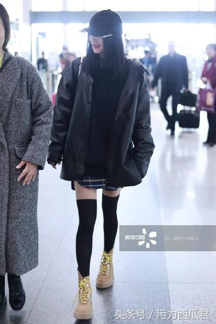 杨幂机场新look美炸！可她曾经也是各大时装周的雷神啊！