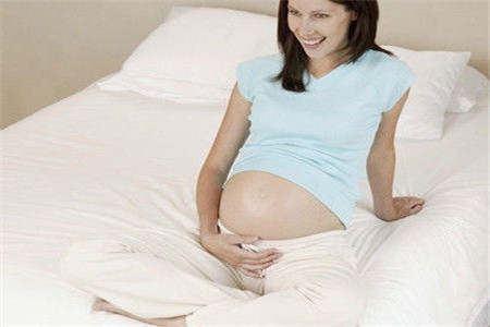 孕妇缺氧胎儿也会缺氧吗,孕早期孕妇缺氧会导致胎儿缺氧吗