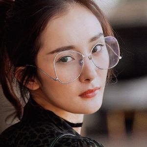 日常戴的眼镜框好看推荐,好看的眼镜换框