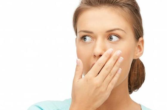 脸上长暗疮怎么治疗最快,脸上长暗疮快速消除方法