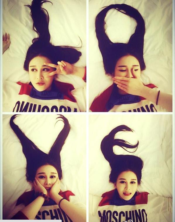 女星们的躺姿照：刘亦菲依然仙王珞丹自黑，周冬雨超放飞自我