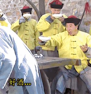 十条笑话：老师从后门窜进来，对我说了句；没收！