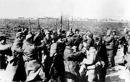 温井战斗：中韩陆军首次硬怼，曾经对着中国撒尿的韩军被全歼！