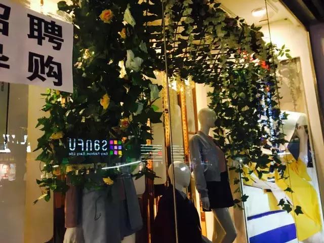 每一个与鱼化寨国际有染的人，都曾对这个小香港有难以言表的热忱