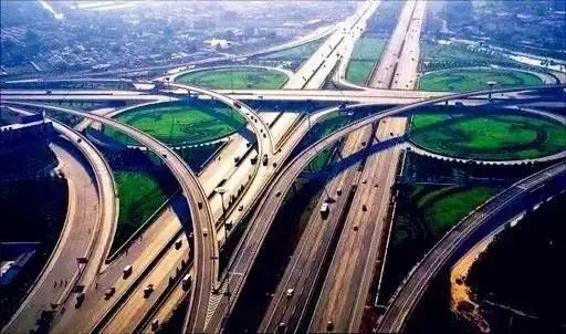 呼和浩特和包头哪个城区大,内蒙古包头和呼市哪个地方大