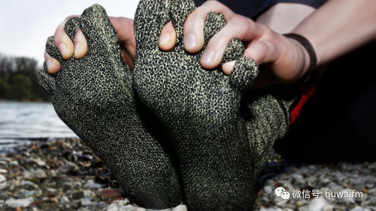 其实，你买了一双假袜子鞋小编告诉你什么是真正的“纯袜子鞋”