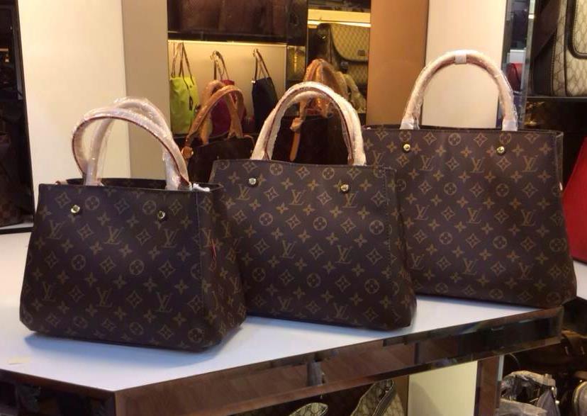 还没谈恋爱给女生买lv包正常吗,送女友lv包分手