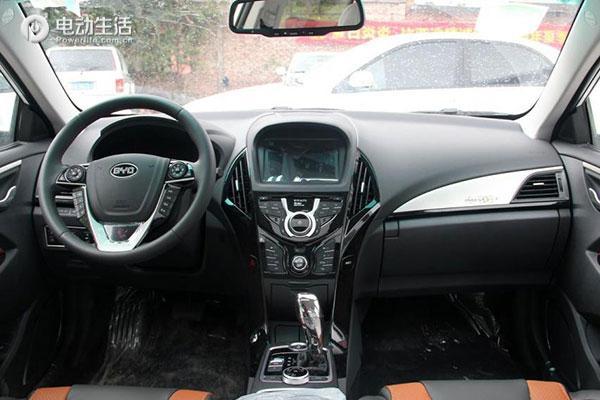 比亚迪秦EV与e5就差两万块到底该选谁