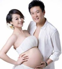 女星孕照差距大,女星的孕照