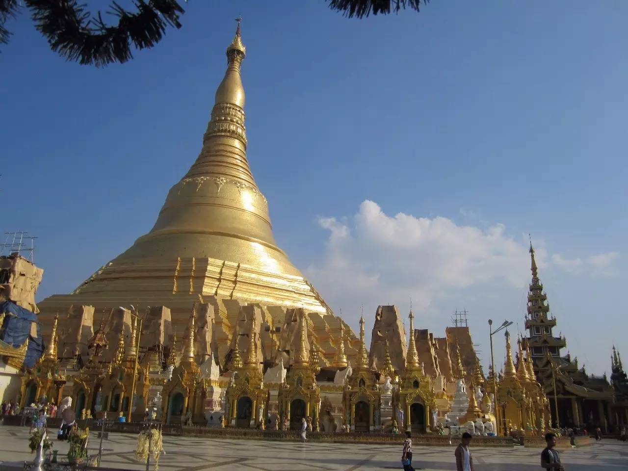 “天堂”仰光，我和两个日本男孩之间的“小秘密”