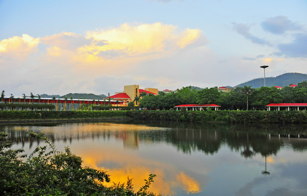 梅州有什么特别的地方,梅州哪个县比较好